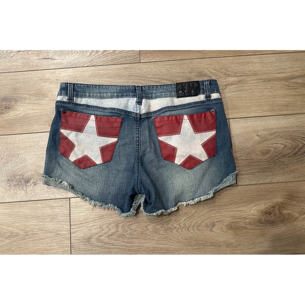 Authentic Icon Jean shorts cut offs w/ red star pockets size 29
